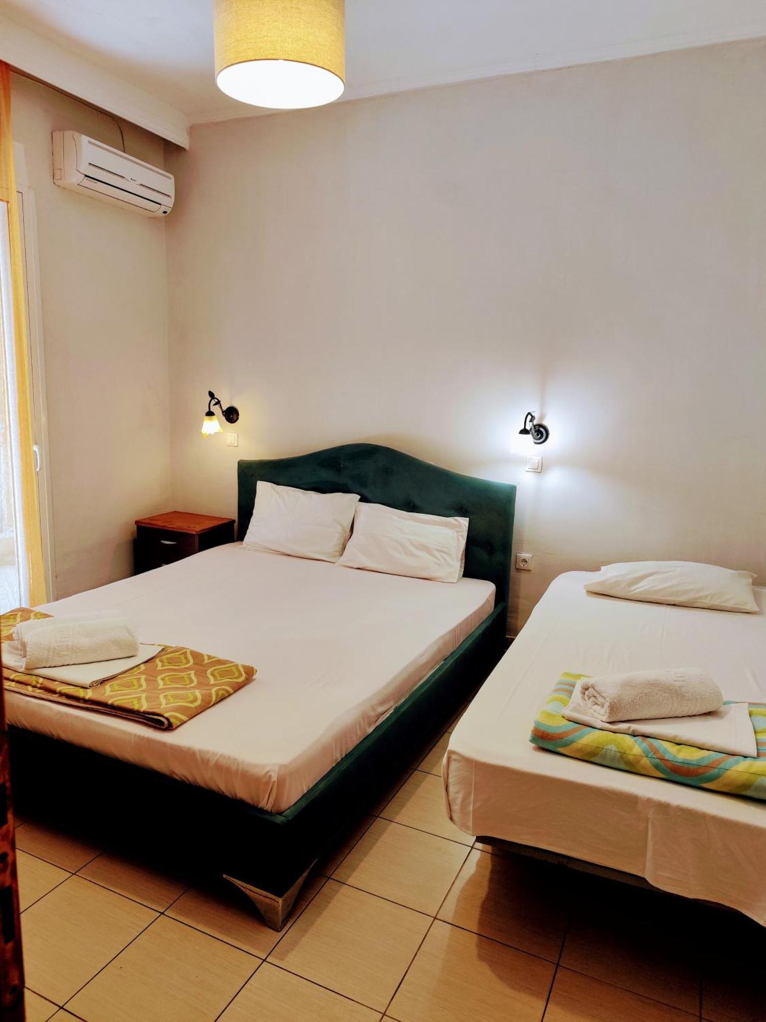 Althea Studios & Apartments Ханиоти Стая снимка