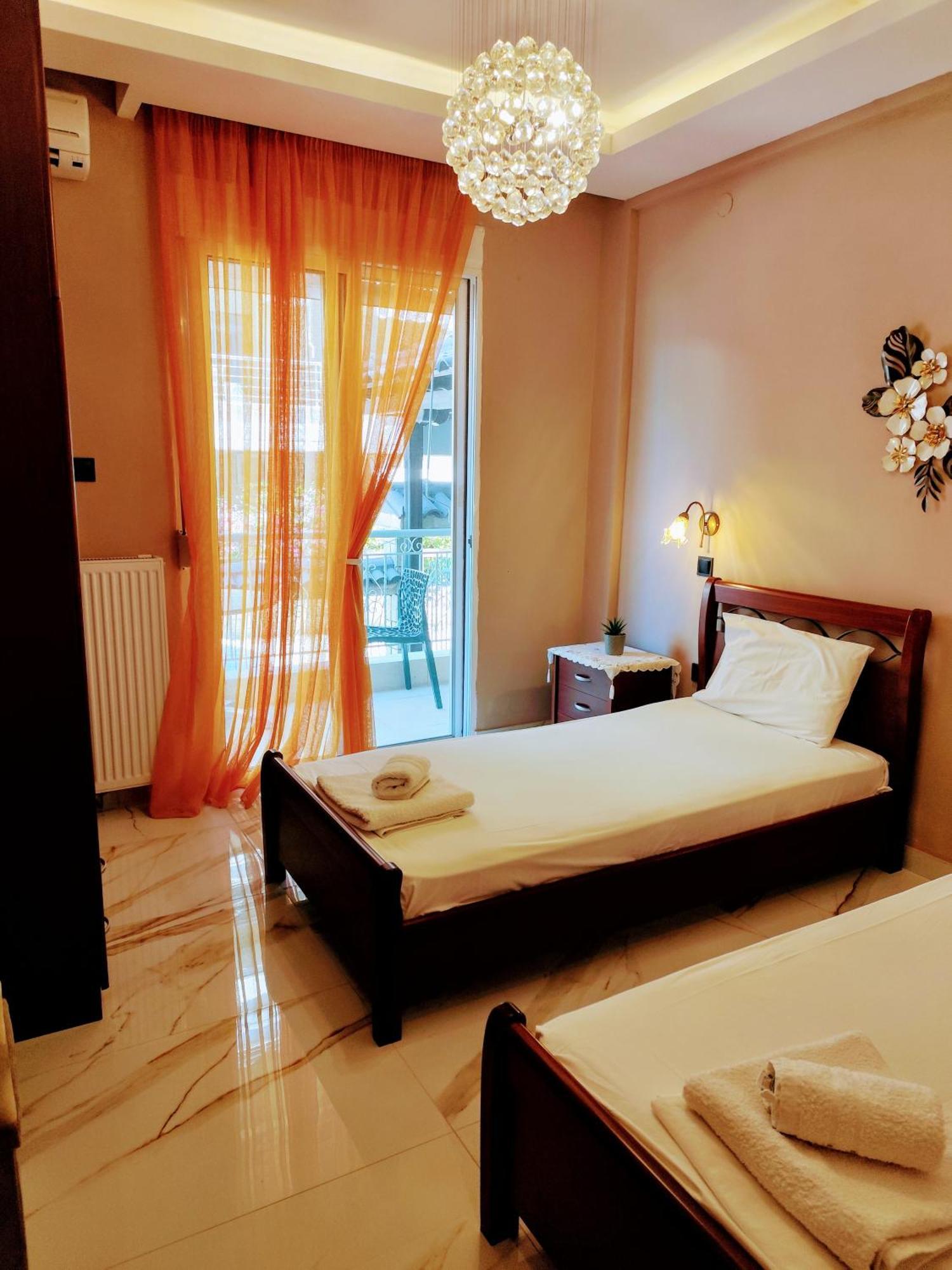 Althea Studios & Apartments Ханиоти Стая снимка